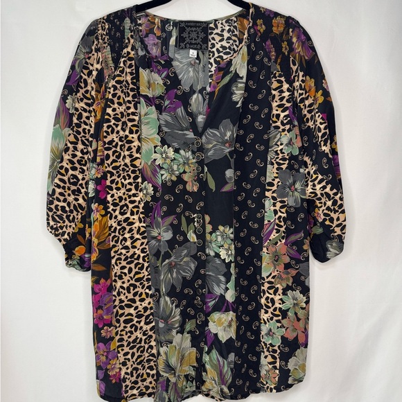 Johnny Was Jade 100% Silk Blouse - Size M - Like New - Picture 4 of 12